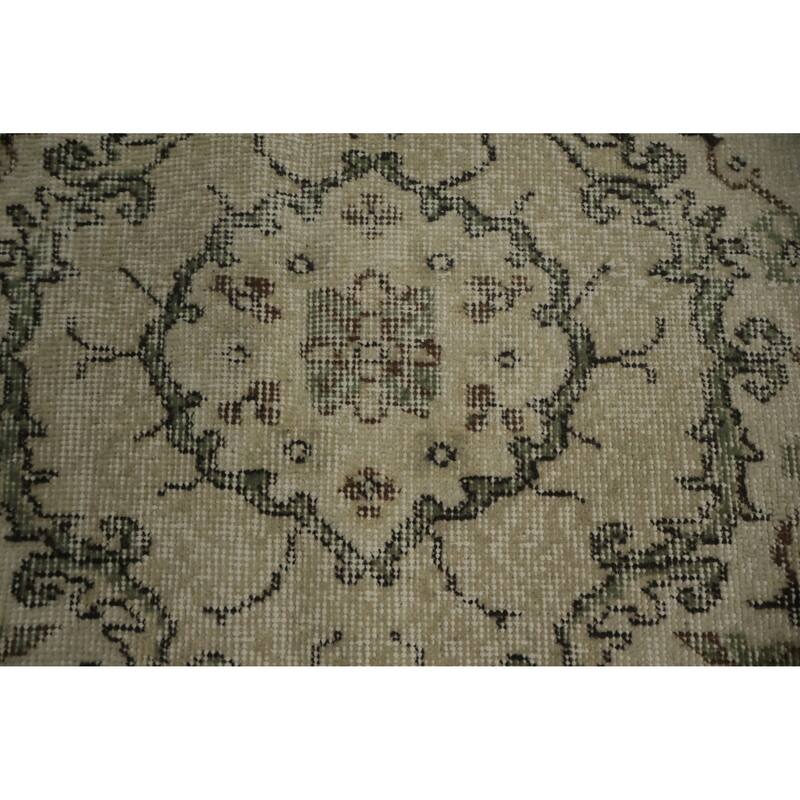 Hand Knotted Oriental 100% Wool Carpet Transitional Floral Beige & Ivories Anatolian Area Rug - 9' 11'' X 6' 2''
