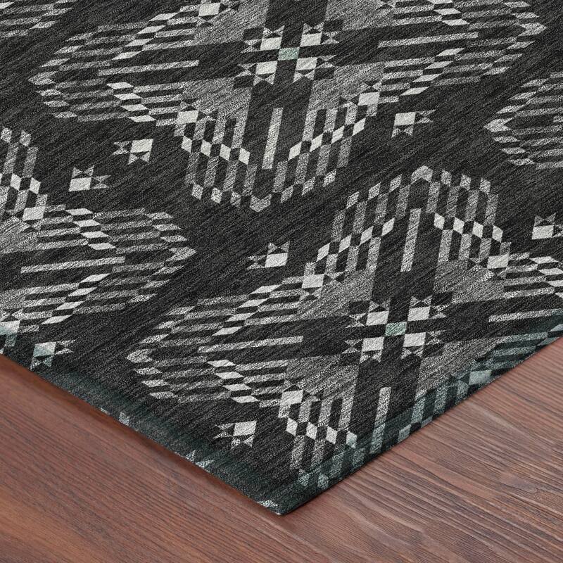 Machine Washable Indoor/ Outdoor Modern Frontenac Chantille Rug