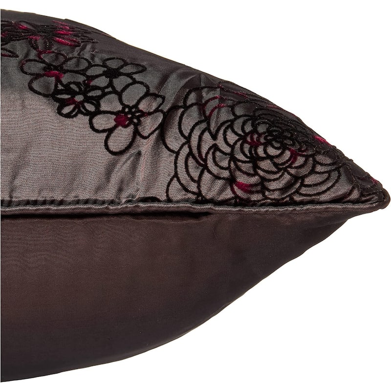 Violet Linen Silky Bloom Daisy Flower Pattern, 17 Inch x 17 Inch, Square, Decorative Accent Throw Pillow