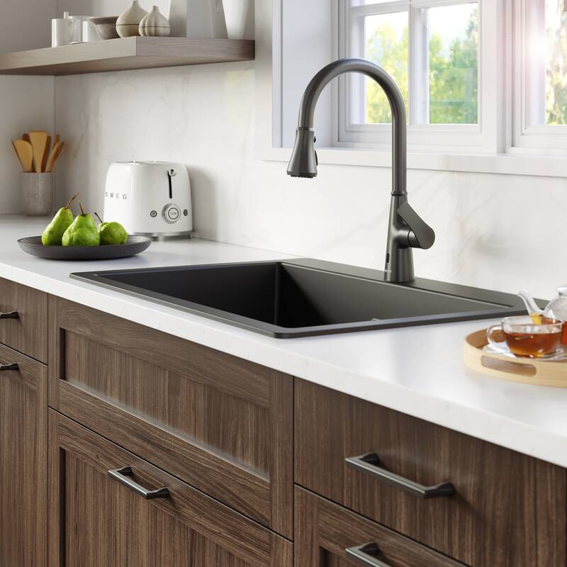 Karran Kadoma Touchless One-Handle Triple Function Sprayer Kitchen Faucet