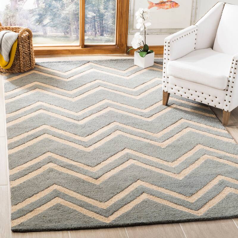 SAFAVIEH Handmade Moroccan Talma Paradise Grey Wool Rug - 6' x 9' - Grey/Beige