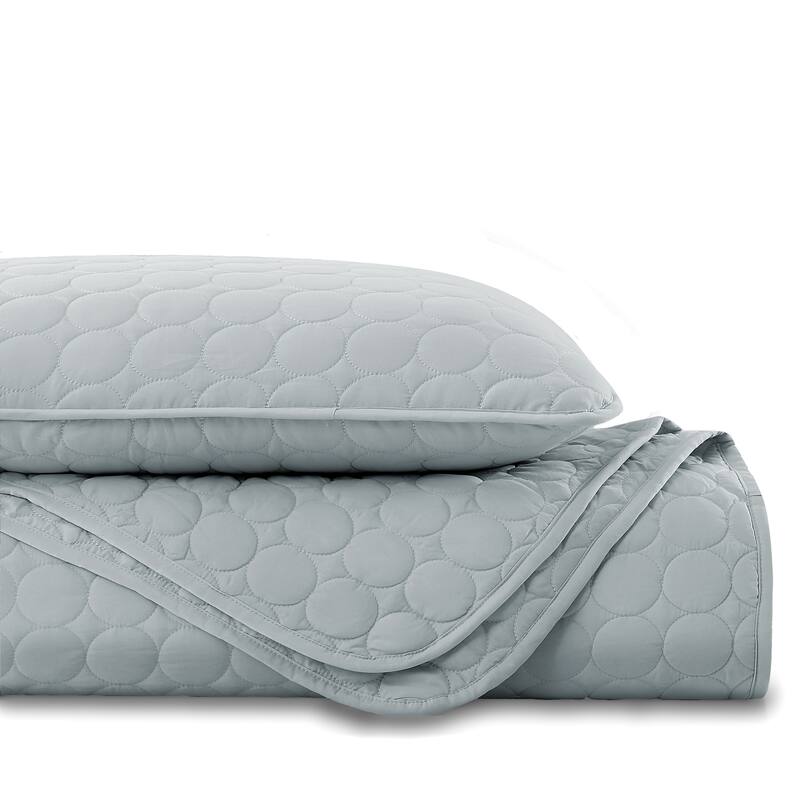 Vilano Ultra-Soft Lightweight 3-piece Quilt and Sham Set