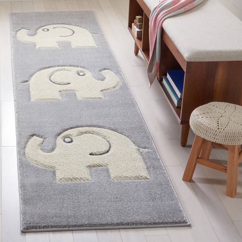 SAFAVIEH Carousel Kids Darby Elephant Rug