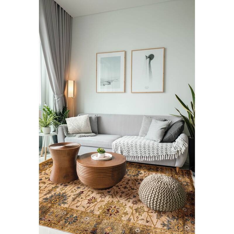 ECARPETGALLERY Hand-knotted Jules Serapi Ivory Wool Rug - 5'0 x 7'10