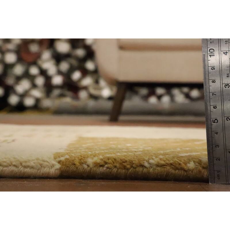 Hand Knotted Oriental 100% Wool Carpet Modern Geometric Beige & Ivories Gabbeh Area Rug - 4' 5'' X 2' 3''