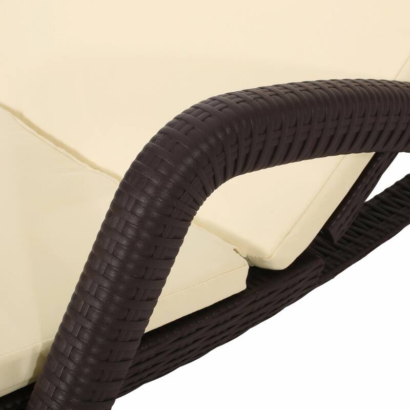 rgonomic Outdoor Chair with Wicker Texture - Durable, Comfortable Cushion, Stable Design