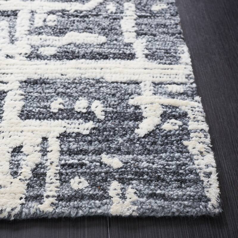 SAFAVIEH Handmade Soho Krystin Modern Abstract Rug
