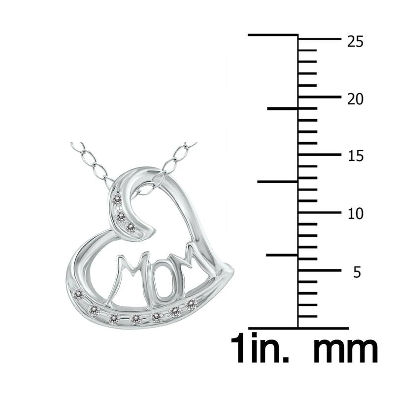 Marquee 10k White Gold 1/8ct TDW White Diamond 'MOM' Necklace (I-J, I1-I2)