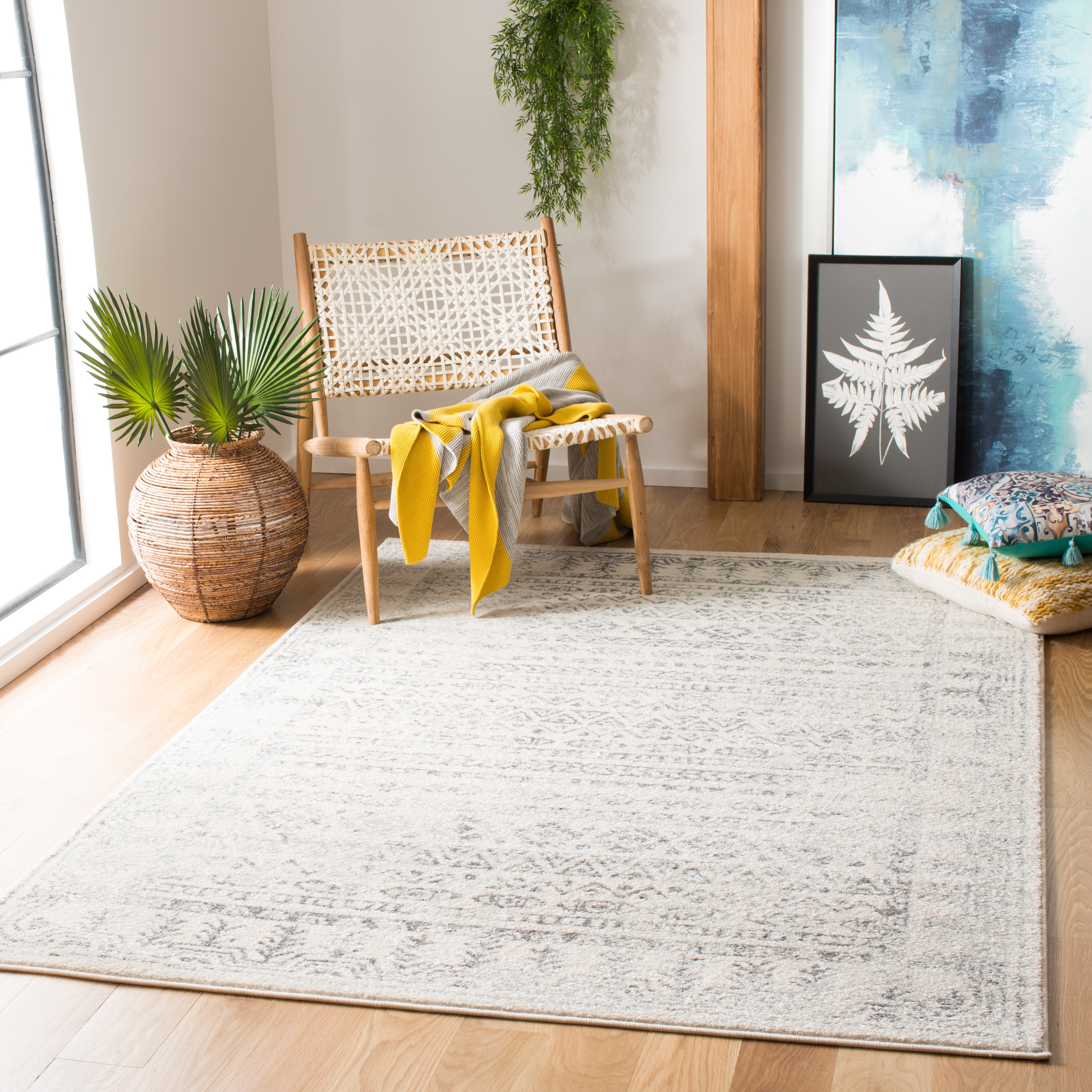 SAFAVIEH Tulum Rusty Moroccan Boho Rug - Ivory/Grey - 5'3" x 7'6"