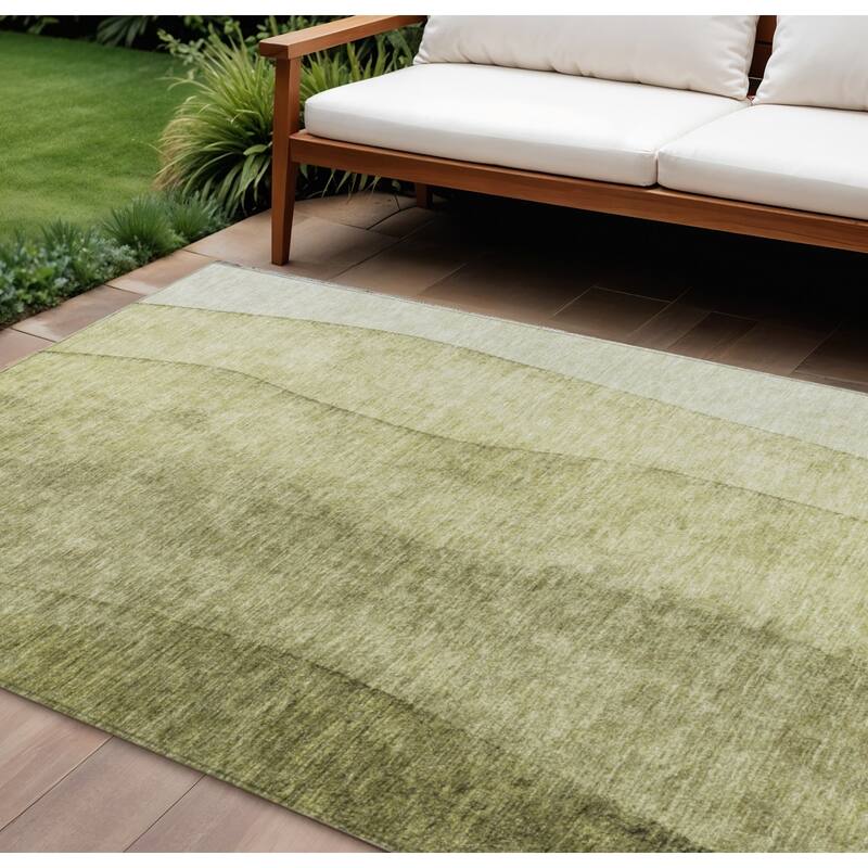 HomeRoots Ombre Transitional Rectangle Outdoor Rug - 10' X 14'