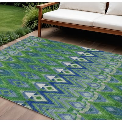 HomeRoots Southwestern Transitional Rectangle Outdoor Rug