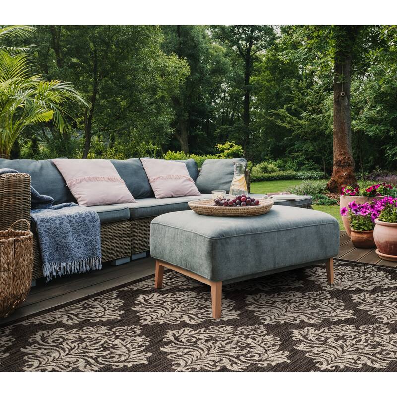 SAFAVIEH Courtyard Sijtske Indoor/ Outdoor Rug