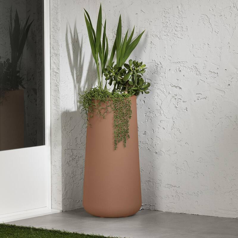 South Shore Dalya Pot Planter