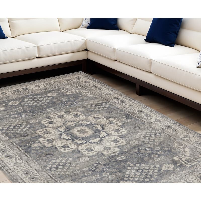 Loyaj Power Loomed Traditional Area Rug By HomeRoots - 118' X '94' X '0.32 - Gray and Ivory - Rectangle
