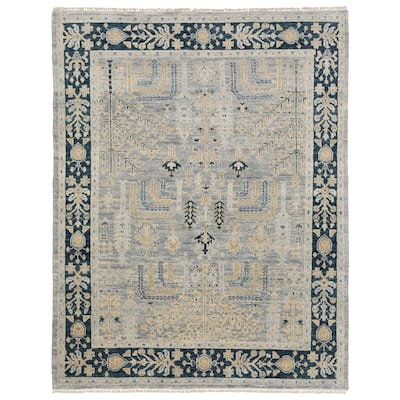 Maylin Traditional Oriental Grey/ Blue Area Rug