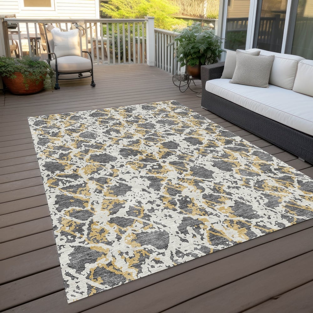 Machine Washable Indoor/ Outdoor Abstract Modern Chantille Rug
