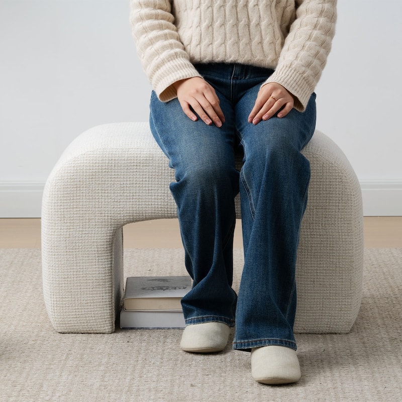 28" Fully Upholstered Small Waterfall Bench