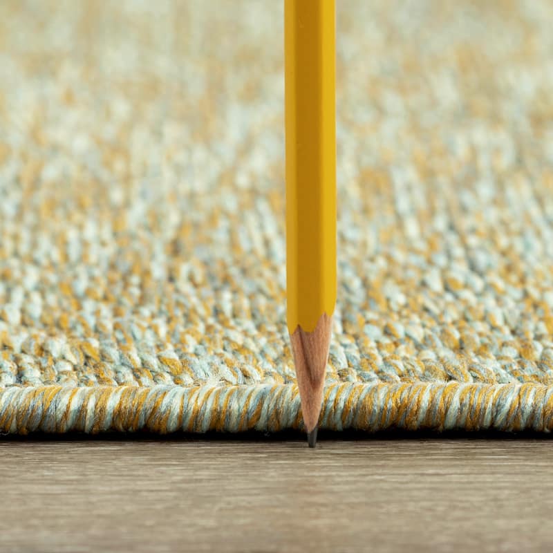 Alameda Solid Color Geometric Machine Washable Indoor Area Rug