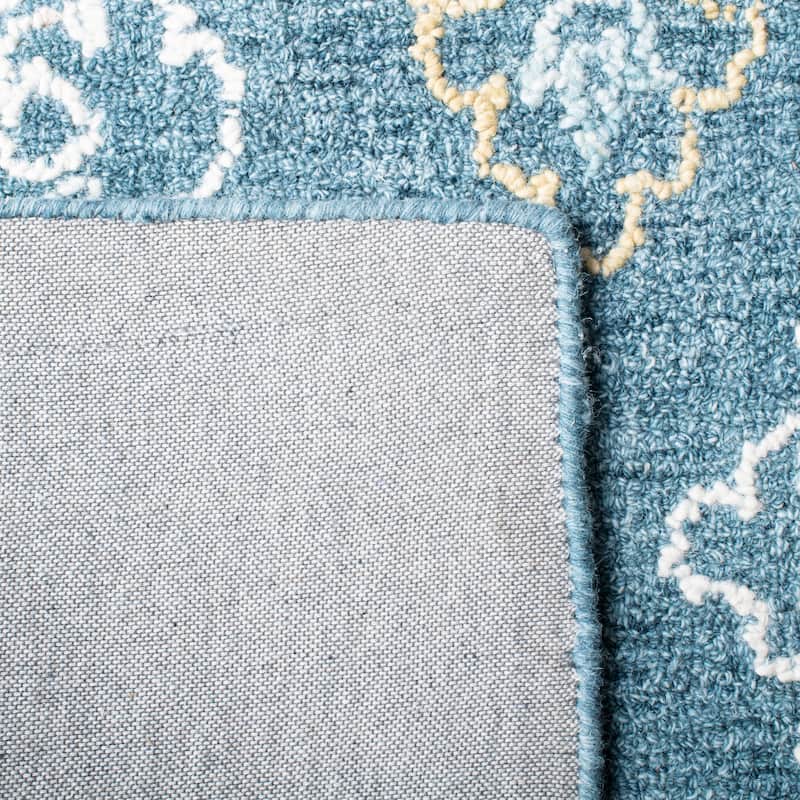 SAFAVIEH Handmade Blossom Telse Wool Rug