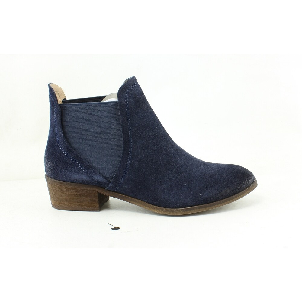 ladies navy boots size 6
