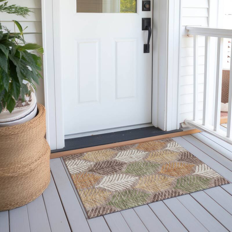 Machine Washable Indoor/ Outdoor Modern Fern Chantille Rug - Taupe - 1'8" x 2'6"