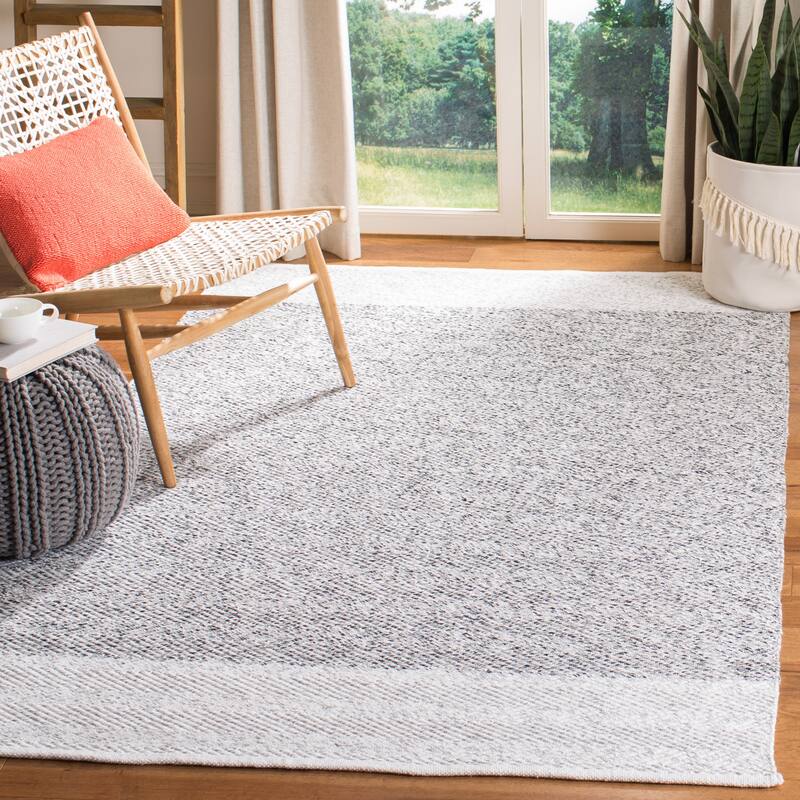SAFAVIEH Handmade Nantucket Berdi Modern & Contemporary Geometric Cotton - 5' x 8' - Ivory/Charcoal - Rectangle