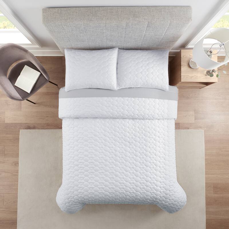 Serta Simply Comfort Solid Quilt Set - King - White