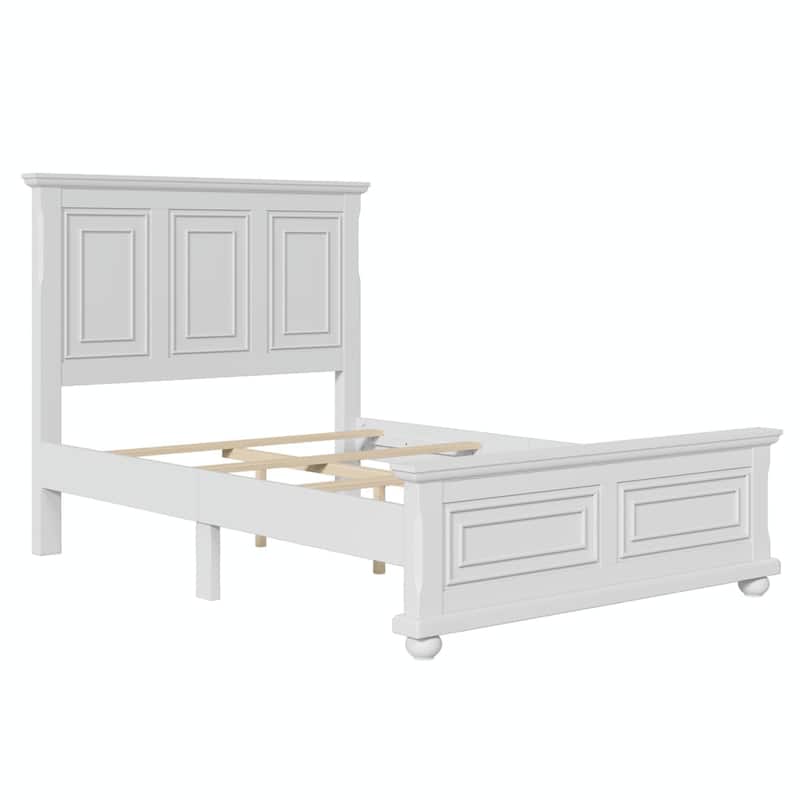 Vintage Pinewood Bed in Traditional Town and Country Style