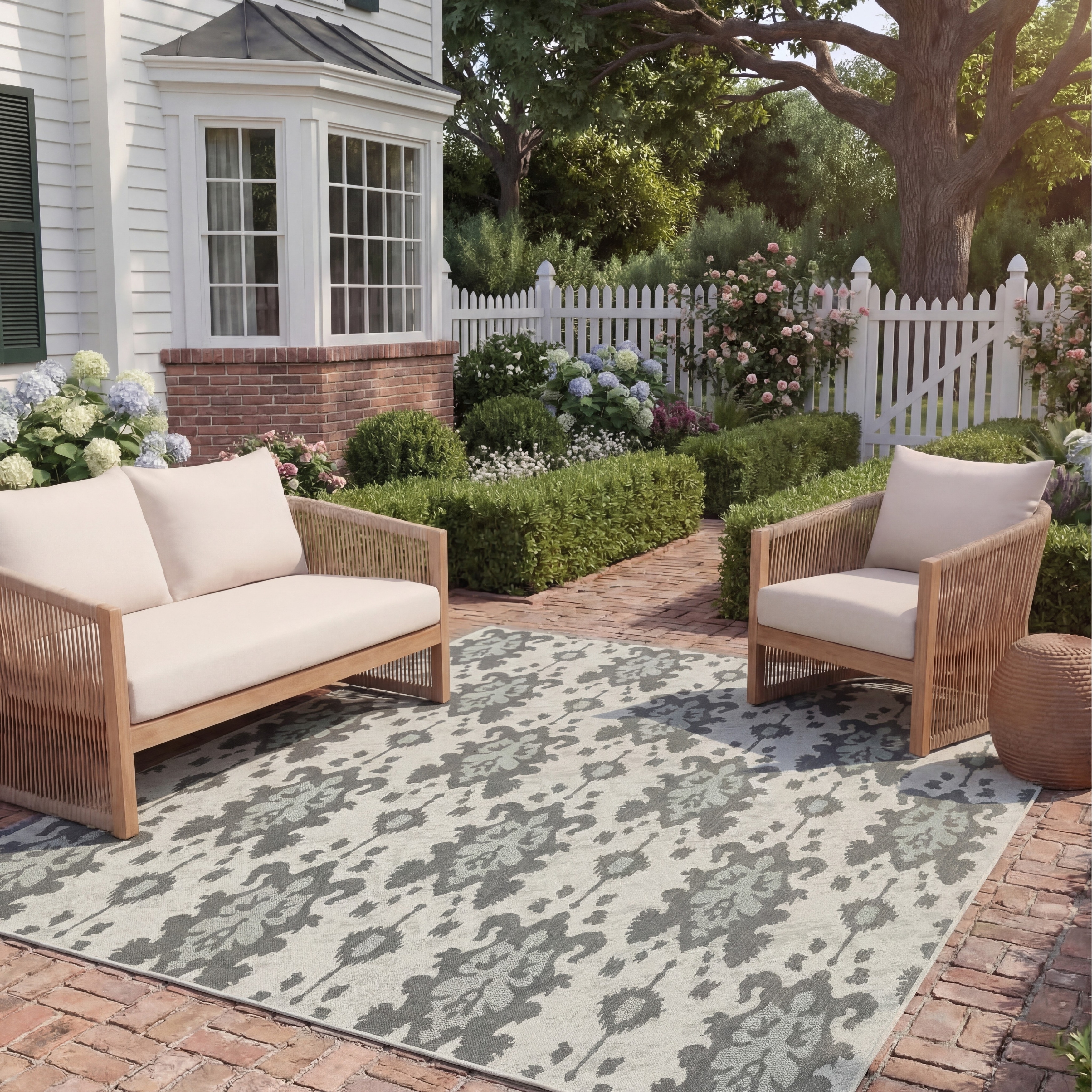SAFAVIEH Courtyard Simonetta Indoor/ Outdoor Waterproof Patio Backyard Rug
