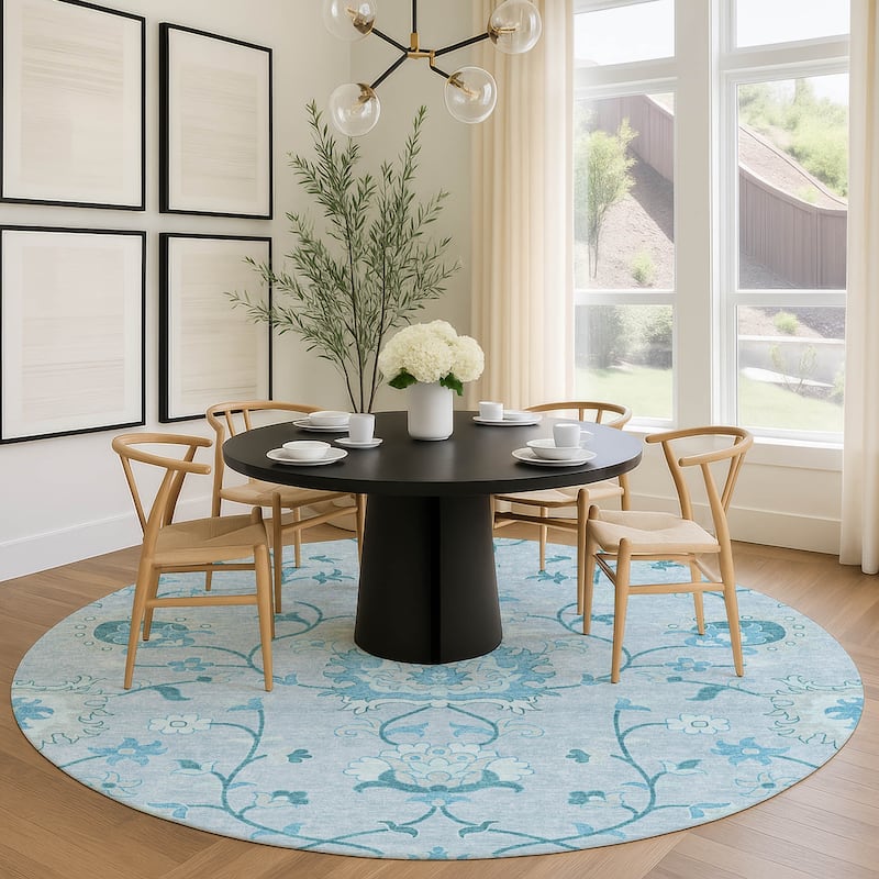 Machine Washable Indoor/ Outdoor Traditional Serena Chantille Rug