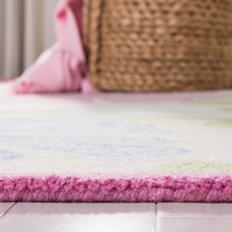 SAFAVIEH Handmade Kids Clarisa Wool Rug