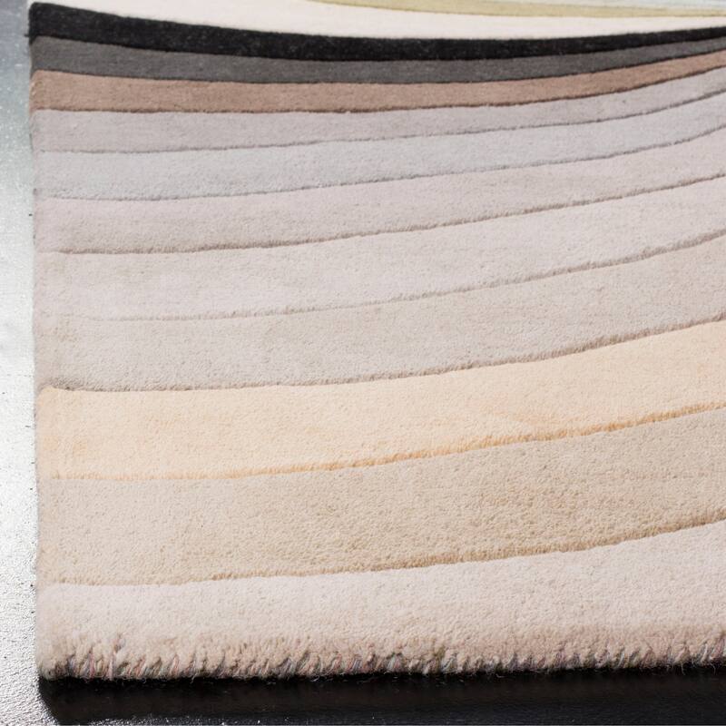 SAFAVIEH Handmade Soho Katelyn Vortex Wool Rug