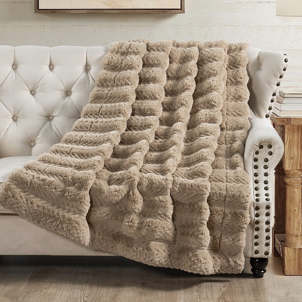 Home Soft Things Tread PatternRabbit FauxFur Throw Thick Cozy Blanket