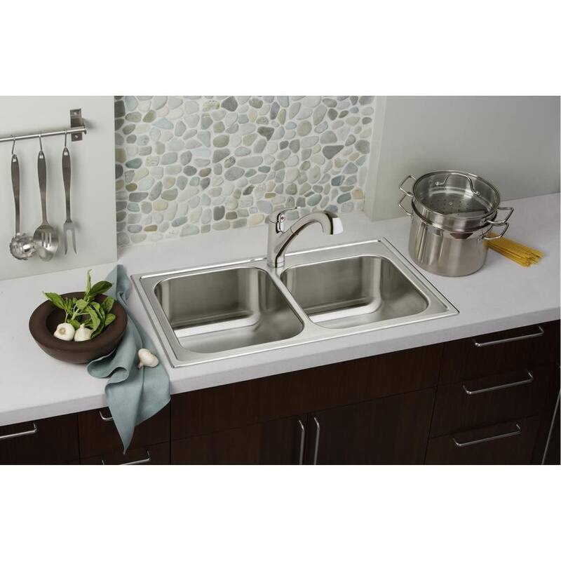 Elkay Everyday 1.5 GPM Single Hole Pull Out Kitchen Faucet - Includes
