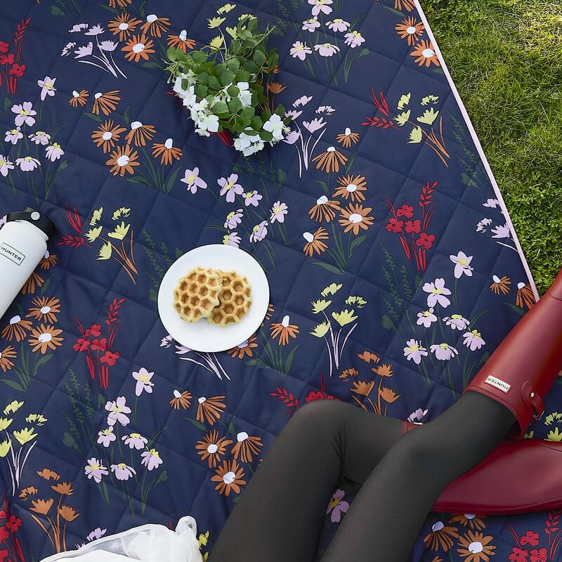 Hunter Outdoor Blanket Tote Bag