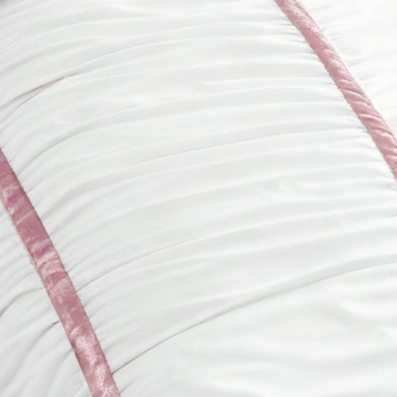 Juicy Couture Amelie Bows Ruched Comforter Sets