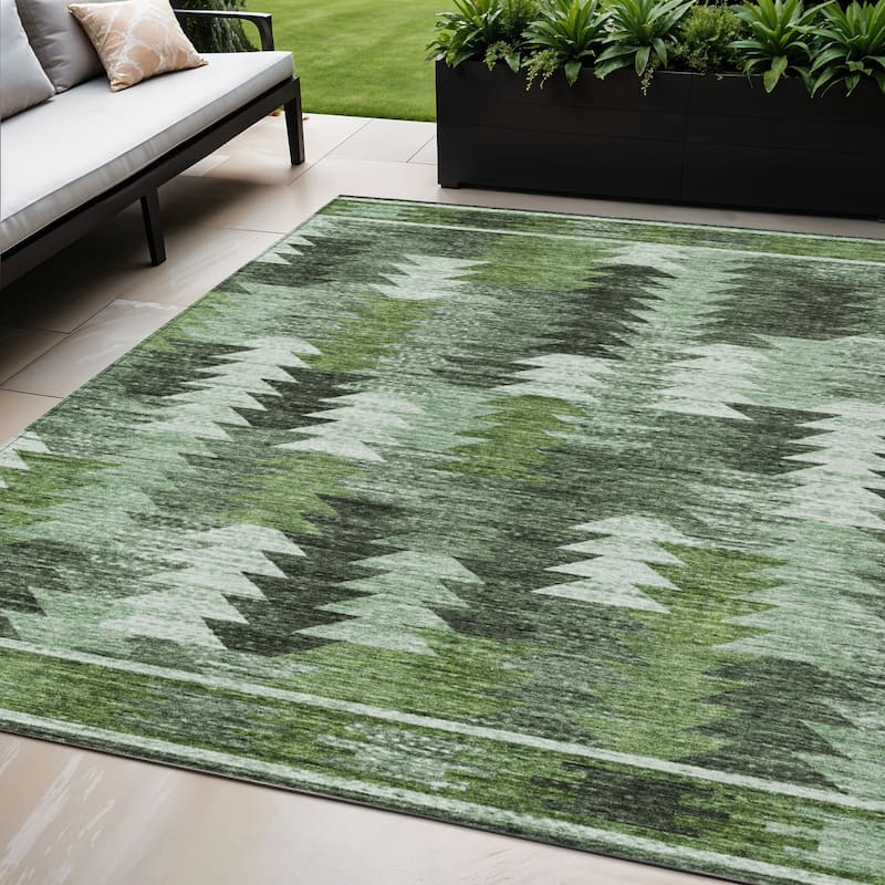 HomeRoots Southwestern Transitional Rectangle Outdoor Rug - 5' X 8'