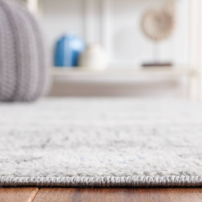 SAFAVIEH Odyssey Kadire Boho Distressed Rug