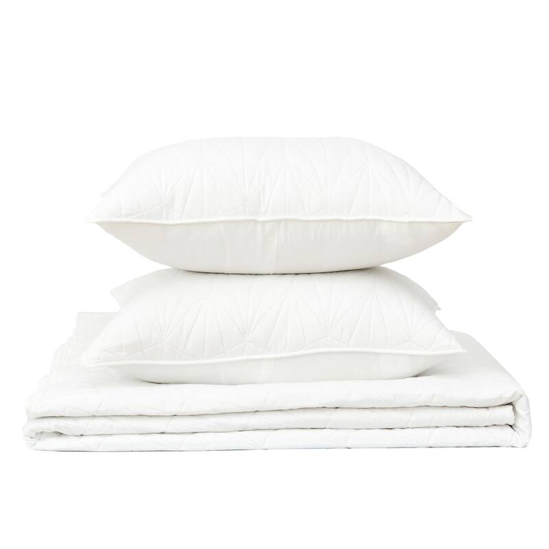 Premium Geometric Pinsonic Microfiber Quilt Set With Shams