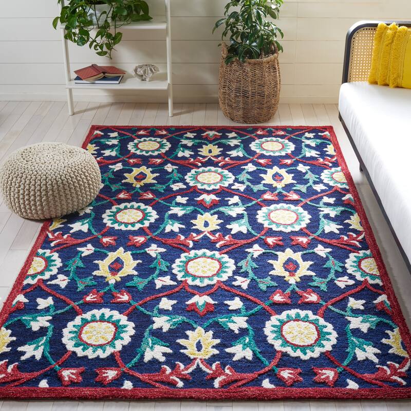 SAFAVIEH Handmade Blossom Rositza Floral Wool Rug