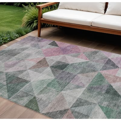 HomeRoots Geometric Transitional Rectangle Outdoor Rug