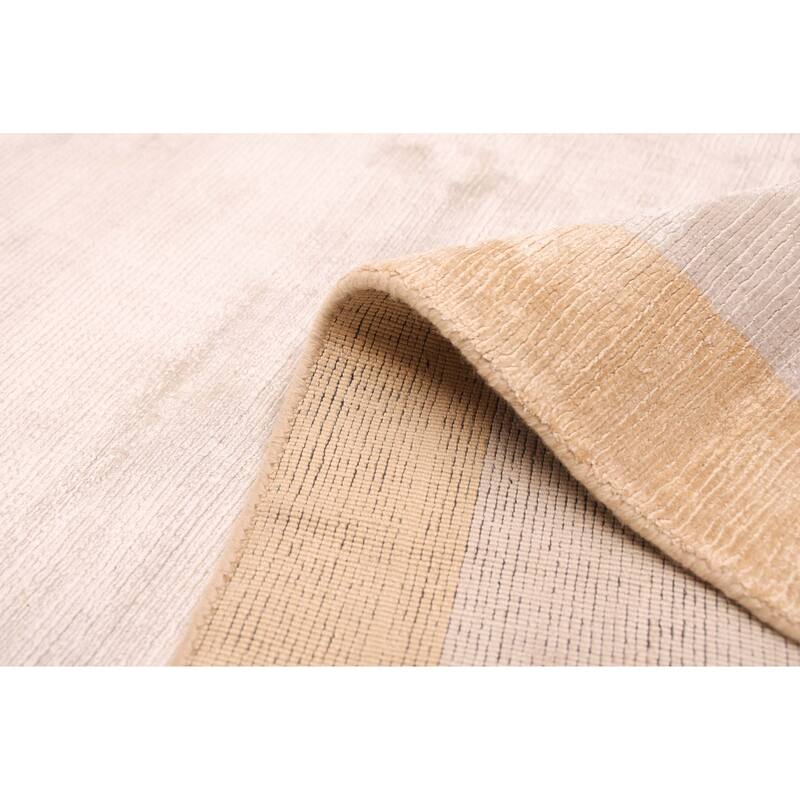 ECARPETGALLERY Hand Loomed Shimmer Beige Viscose Rug - 6'7 x 9'9