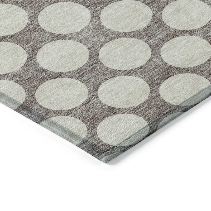 Machine Washable Indoor/ Outdoor Chantille Modern Dots Rug