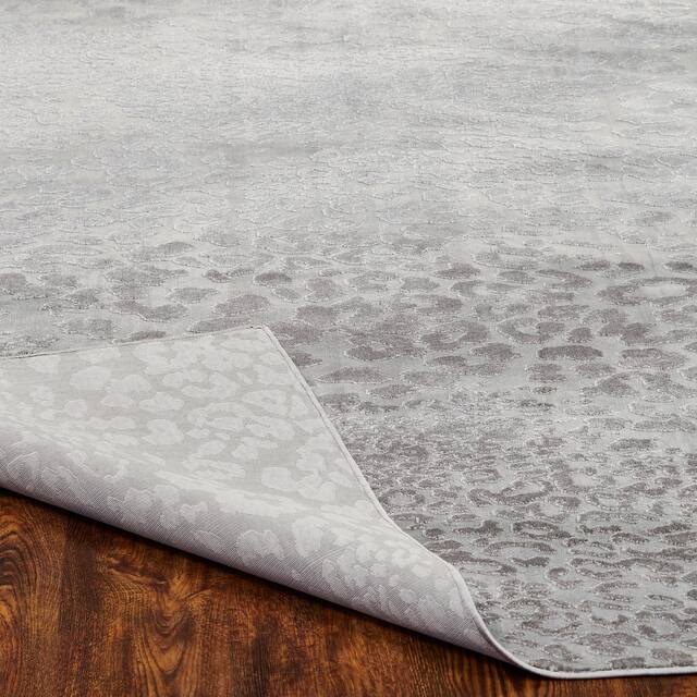 N Natori Serengeti Leopard Area Rug