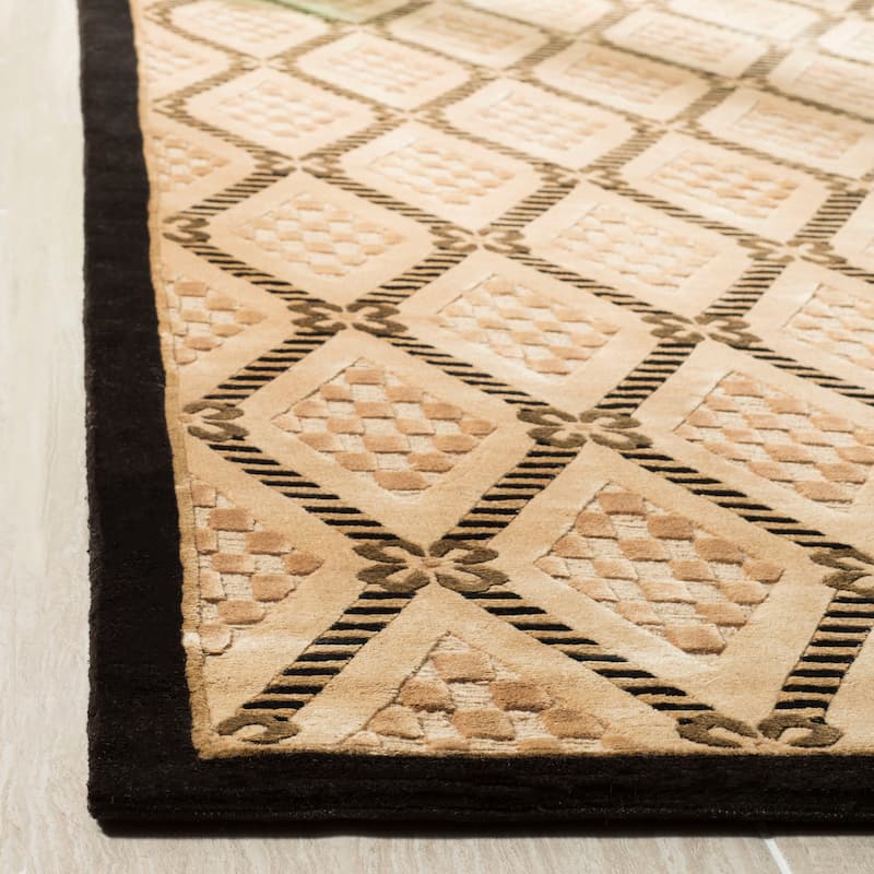 SAFAVIEH Couture Hand-knotted Tibetan Gaynor Modern Wool Rug