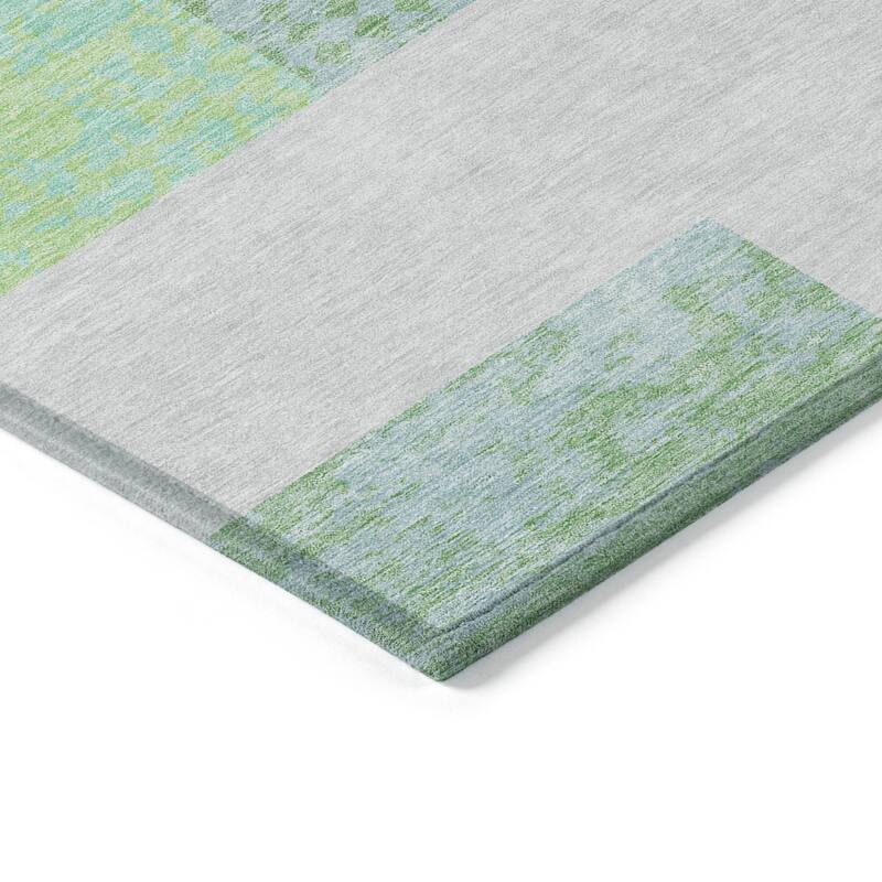 HomeRoots Geometric Transitional Rectangle Outdoor Rug