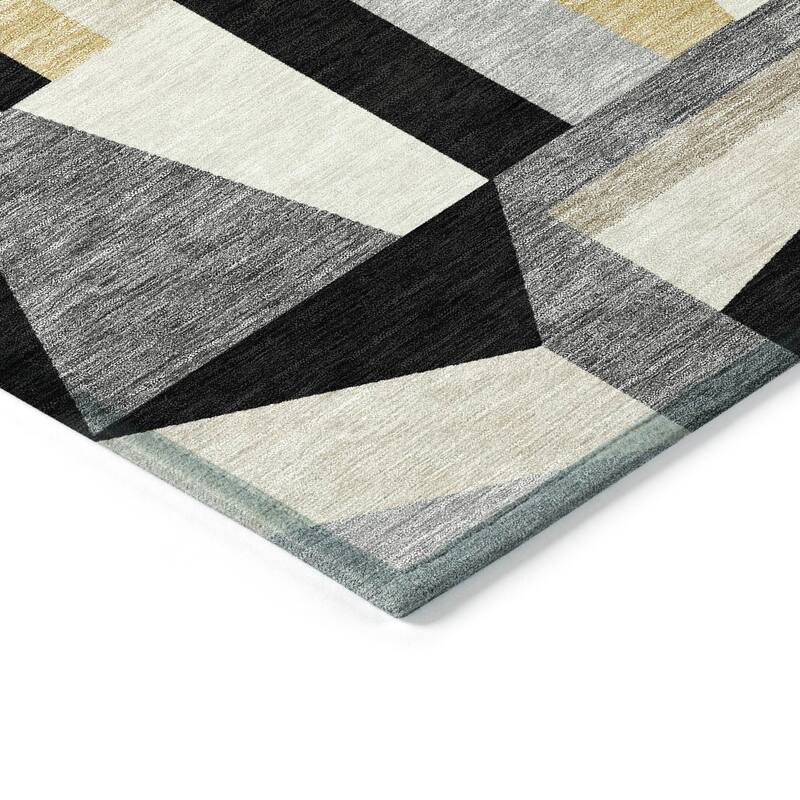 Machine Washable Indoor/ Outdoor Contemporry Mosaic Chantille Rug