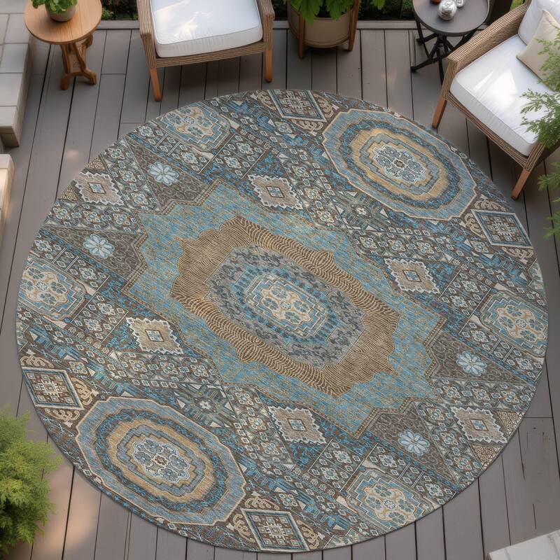 Machine Washable Indoor/ Outdoor Traditonal Isaiah Chantille Rug - Chocolate - 8' x 8'