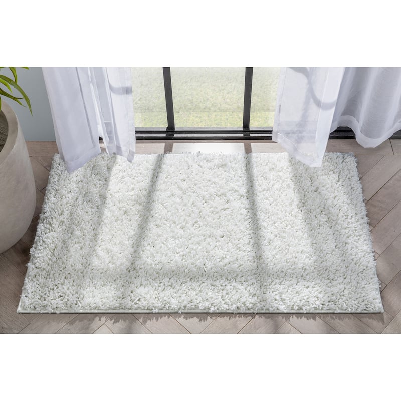 Well Woven Elle Basics Emerson Plain Shag Area Rug