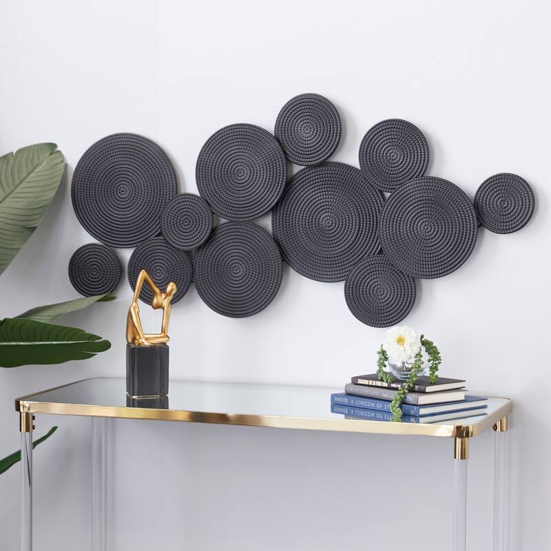 CosmoLiving by Cosmopolitan Metal Plate Wall Decor with Textured Circles - Gold or Black
